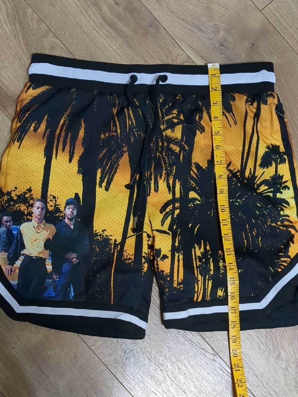 Boyz N The Hood Shoe Palace basketball shorts size Large - Picture 6 of 11